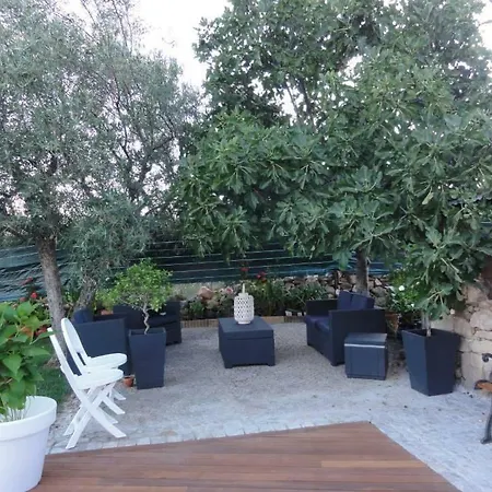 Casa Elvira Holiday home Gouviaes